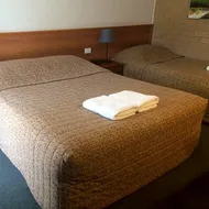 Alexander Motor Inn