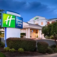 Holiday Inn Express Hotel & Suites Auburn - University Area
