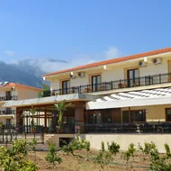 Riverside Garden Resort