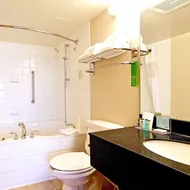 Hampton InnSuites by Hilton Vancouver-Downtown