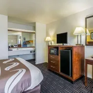 Quality Inn Fresno Near University