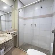 Class Hotel