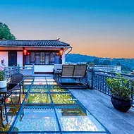 Floral Tengchong Heshun Ancient Town Shanba Guanxia Panorama Inn