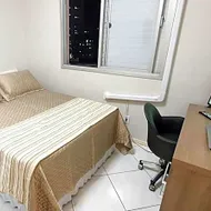 QUARTO TOP no CENTR0 com Cama Box de casal - acomoda at¿ pessoas - Home Office - WIFI - Smart TV com Apps Youtube - Cozinha - ba