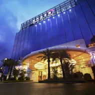 Broadway Hotel