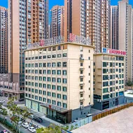 Borrman Hotel Guigang Macaojiang Park High-speed Railway Station