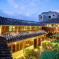 Floral Tengchong Shunhe Qin Changsheng Inn