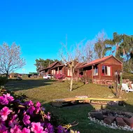 Casa no Campo, aconchego com lareira e banheira em quase todas Cabanas!
