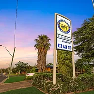 Plainsman Motel