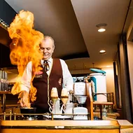 Simon - Hotel & Café