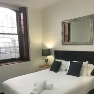 CROWN CBD MOTEL - City Location