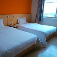 7 Days Inn Nanchang Jinxian Shengli Road Branch