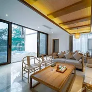 Shiqi Fodingshan Hot Spring Town Yutangsheng Hot Spring Resort Hotel