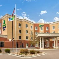 Holiday Inn Express & Suites Denver North - Thornton