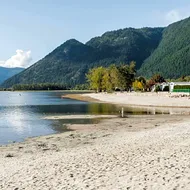 Super 8 by Wyndham Sicamous