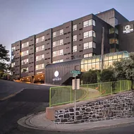 DoubleTree by Hilton St. John's Harbourview
