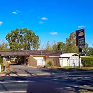 Amber Court Motor Inn
