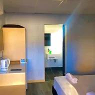 OXFORD HOTEL MOTEL