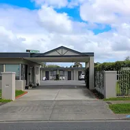 Beaconsfield Lodge Motel