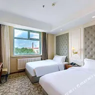 Chonpines Hotel (Qiqihar Railway Station Branch)