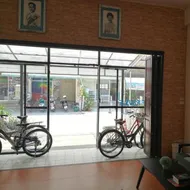 F Plus F Hostel