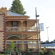 Anchorage Seafront Hotel