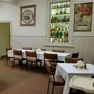 Royal Hotel Snake Valley