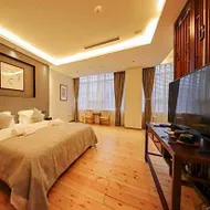 Pushe Culture Hotel