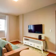 Conforto na Av. Brasil, 150 metros da Praia RS7551