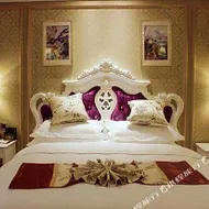 Vienna International Hotel (Baoshan High-speed Railway Station Wuyue Plaza)