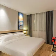 Unitour Hotel, Chongzuo Rolling Mountain Road