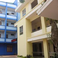 Hoa Binh Hotel By Zuzu