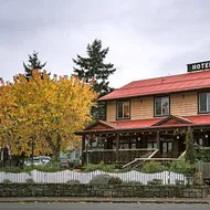 Salt Spring Inn