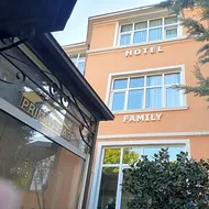 Primavera 2 Hotel