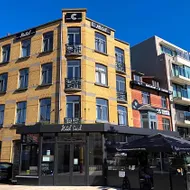 Hotel Cecil