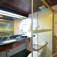 L. Road Grand Hotel
