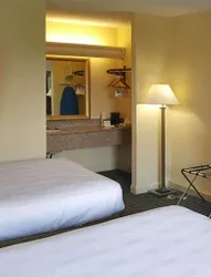 Best Western Point South