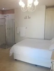 Hippo River Lodge