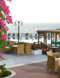 Maritimo Beach Hotel