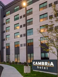 Cambria Hotel New Haven University Area