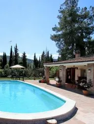 Luxury 2-Bed Villa with pool and garden near RONDA