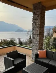 Few steps to the heart of Menaggio, swimming pool, breathtaking view