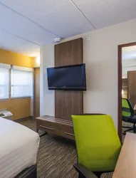HOLIDAY INN EXPRESS SAINT JOHN HARBOUR SIDE