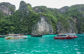 Phi Phi Islands Adventure Day Trip with Seaview Lunch by V.Marine