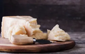 Parmigiano Reggiano and Lambrusco Wine half day tour from Parma