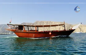 Full-day dhow cruise with drinks and lunch to the Fjords of Musandam