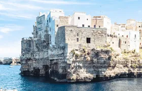 Interactive city discovery adventure game in Polignano