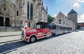 Regensburg City Tour with the Bimmelbahn Departure from Cathedral Square