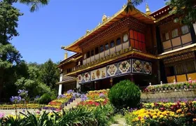 Overview of Tibet - 4 Days - Luxury accommodation