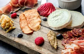 Denver Lower Downtown guided walking food tour with 5 tastings